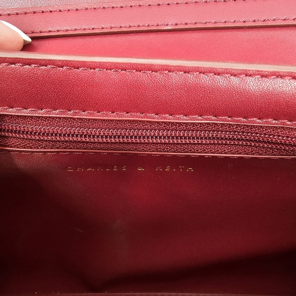 Charles & Keith NEW Red Quilted Crossbody Bag with Coin Case Pouch - Picture 5 of 14